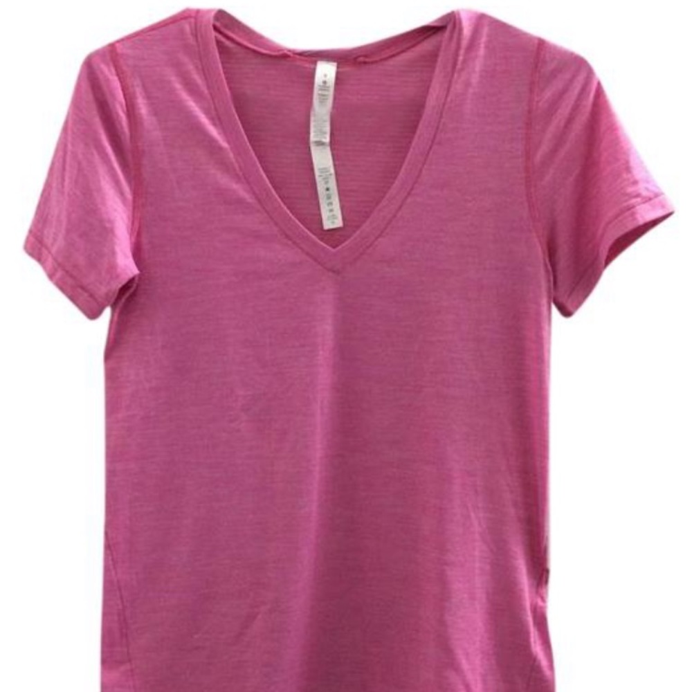 Lululemon t-shirt